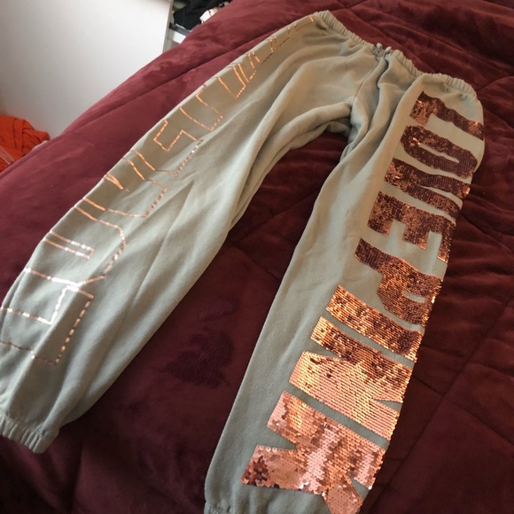 Victoria’s Secret pink Bling sweatpants! - Picture 5 of 7